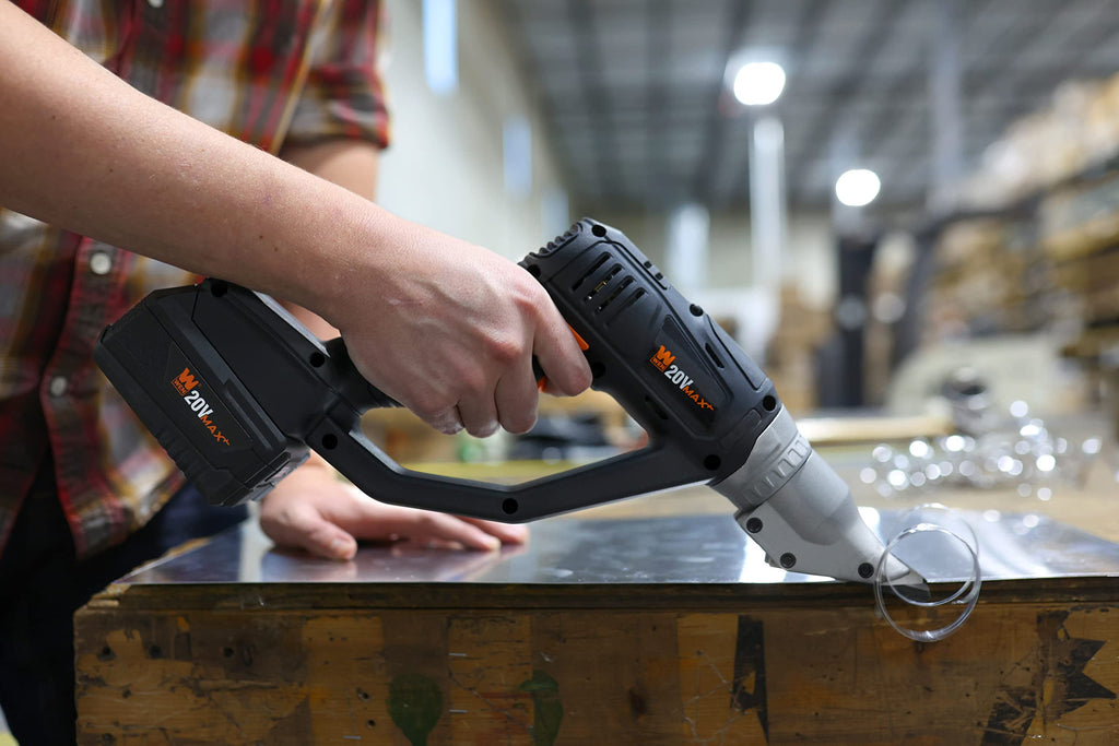WEN Cordless Metal Shear, Variable Speed with 20V Max 2.0 Ah Lithium-Ion Battery and Charger (20314)