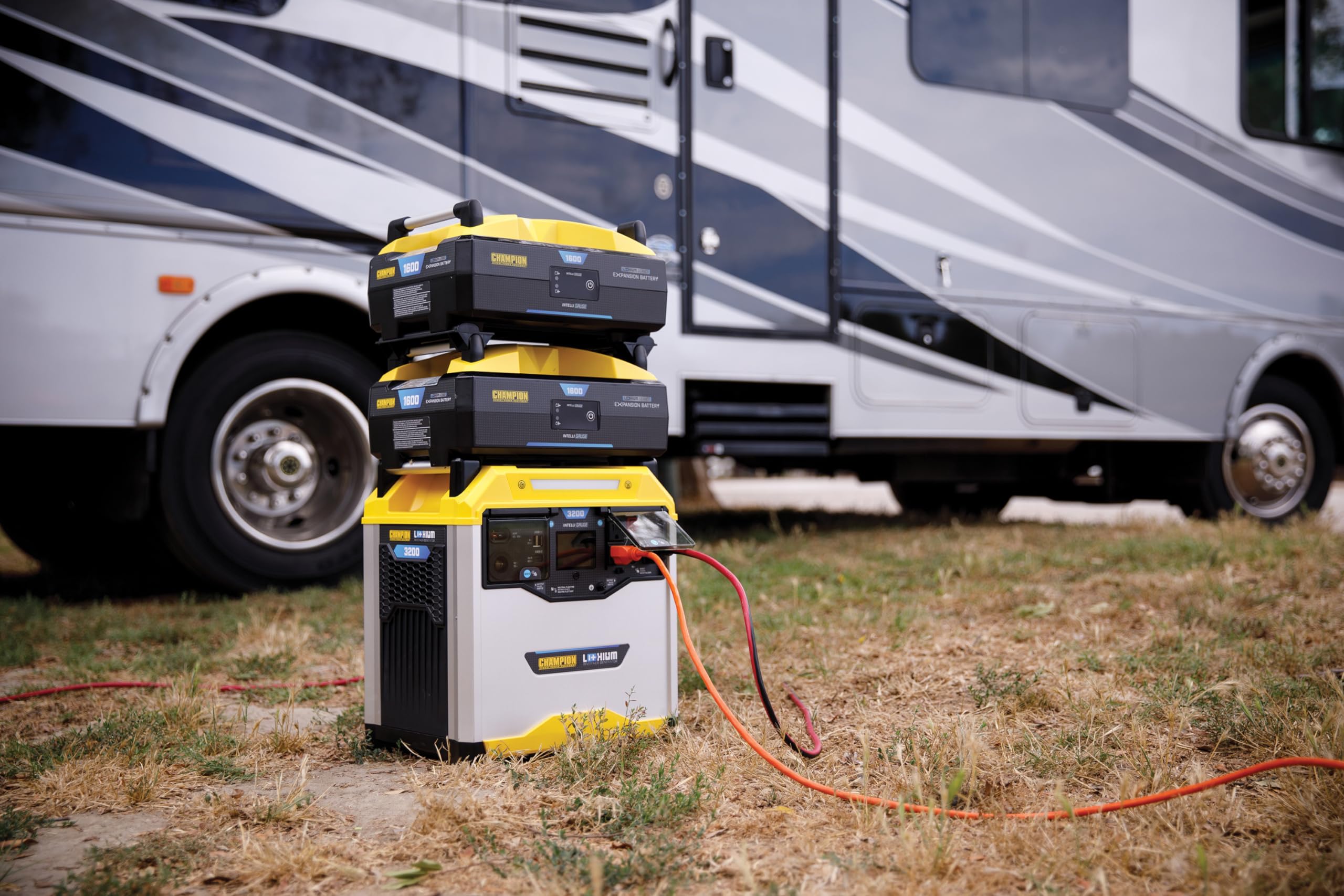 Champion Power Equipment 1638-Wh Lithium Ion Expansion Battery and 200-Watt Solar Panel