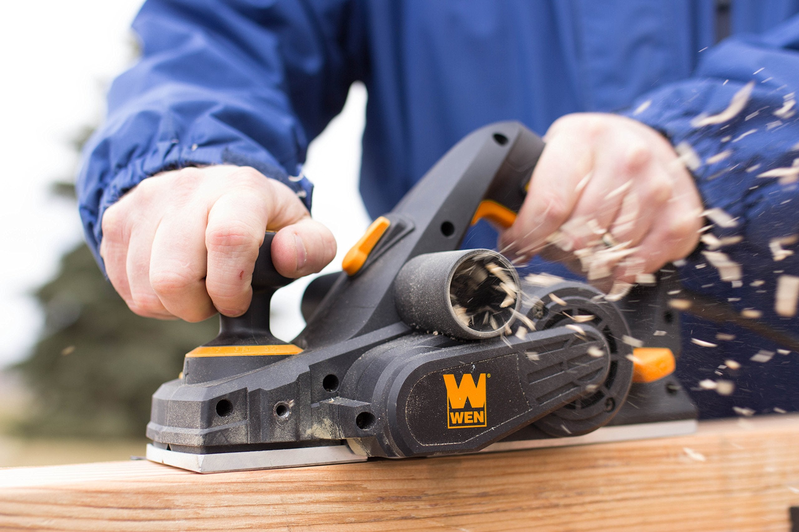 WEN Cordless Planer, Brushless with 3-1/4-Inch Blade, 20V Max 4.0 Ah Lithium-Ion Battery and Charger (20653)