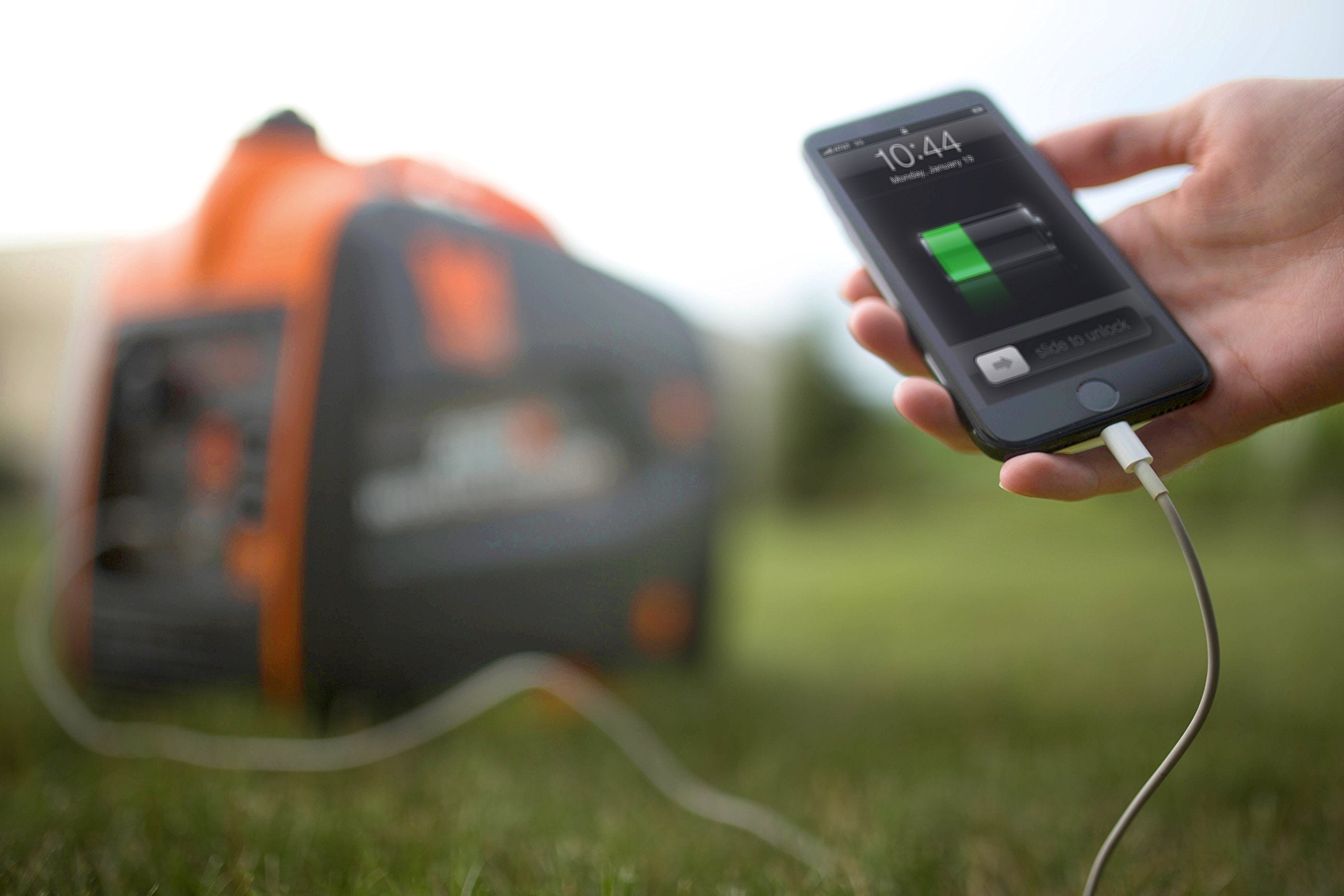 WEN 56235iX 2350-Watt Portable Inverter Generator with Fuel Shut Off and CO Sensor, Black