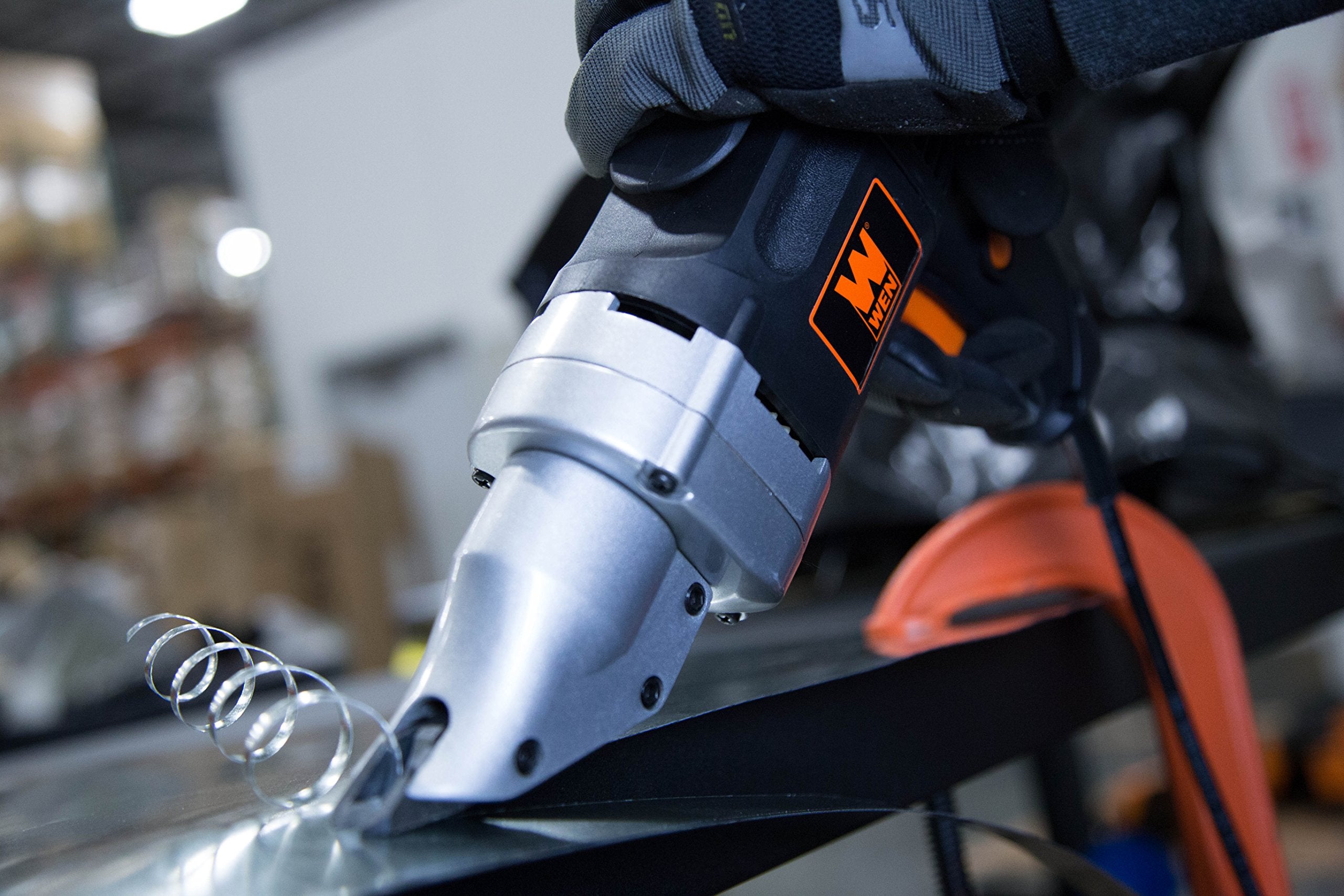 WEN Cordless Metal Shear, Variable Speed with 20V Max 2.0 Ah Lithium-Ion Battery and Charger (20314)