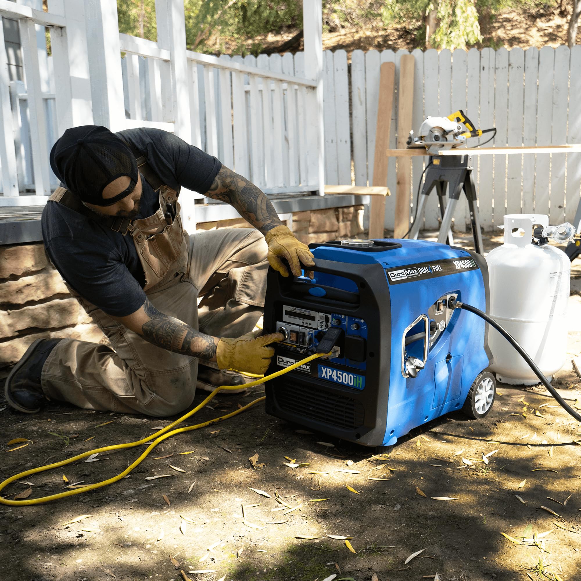 DuroMax XP2300iH 2,300-Watt Dual Fuel Portable Digital Inverter Generator - Gas & Propane, RV & Emergency Ready