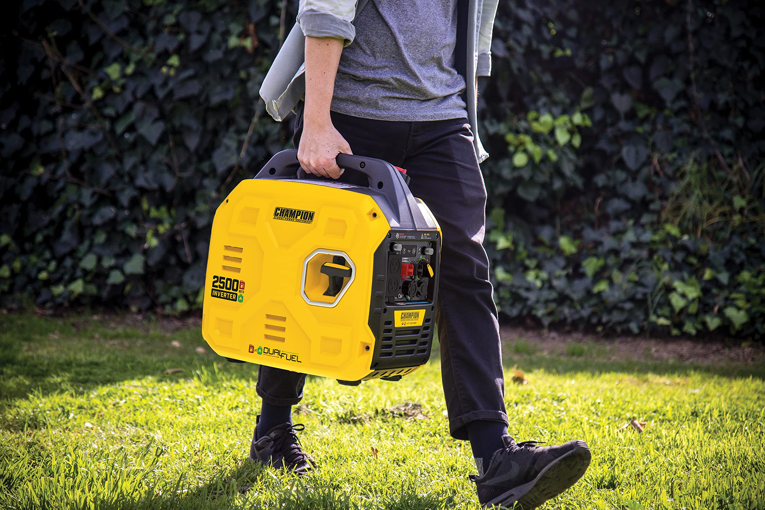 Champion Power Equipment 2500-Watt Dual Fuel Ultralight Portable Inverter Generator with Quiet Technology and CO Shield